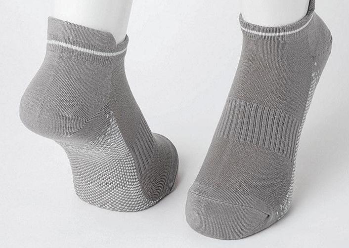 Take up comfortably running this year with these sport socks!
